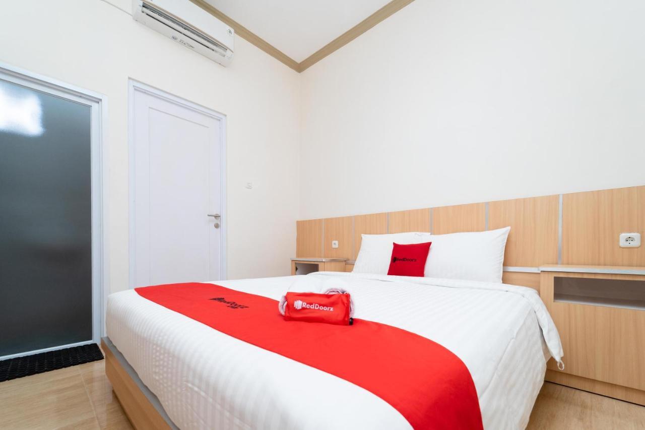 Hotel Reddoorz Near Griya Agung Palembang Talang Kelapa Exteriér fotografie